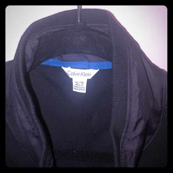 🇺🇸 Calvin Klein XL/TG Lightweight Black Vest - Picture 3 of 6